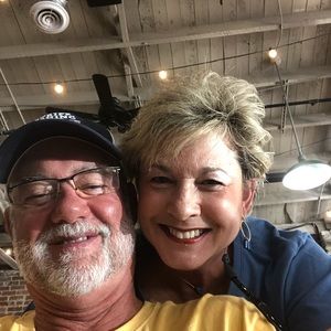 Meet your Posher, Cynthia